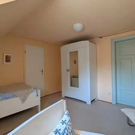 Gutshaus Gottin Gbr Warnkenhagen (Rostock)