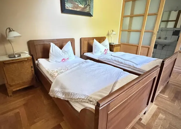 Gutshaus Gottin Gbr Villa Warnkenhagen (Rostock)